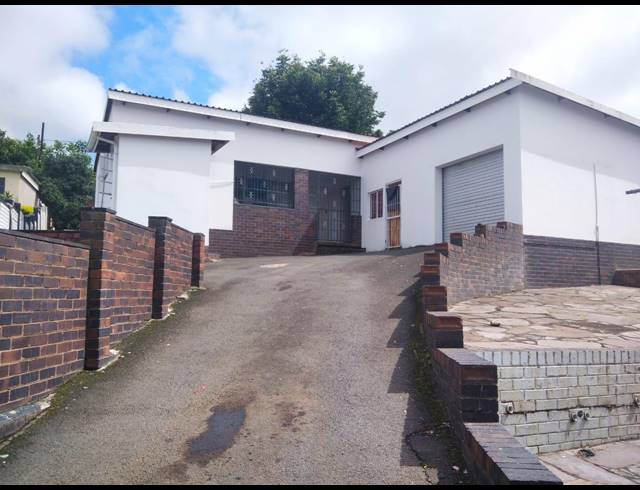 3 BEDROOM FREESTANDING FOR SALE IN NEWHOLME